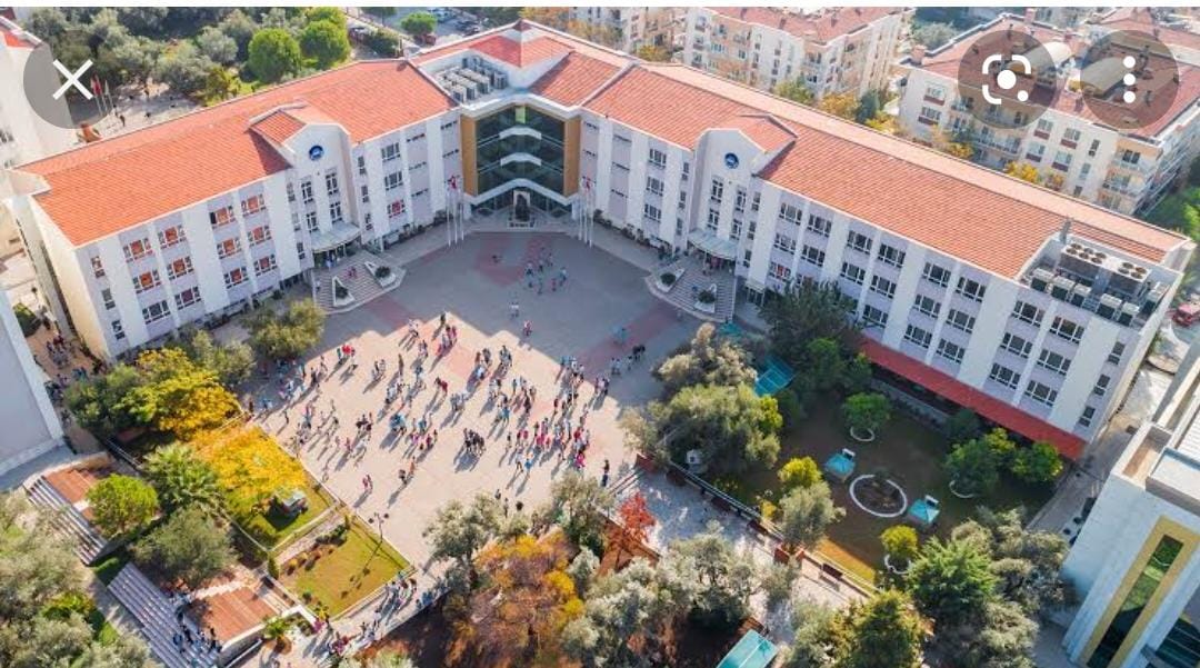 Özel Ege Lisesi - Bornava